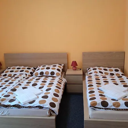 Aspen Apartament *