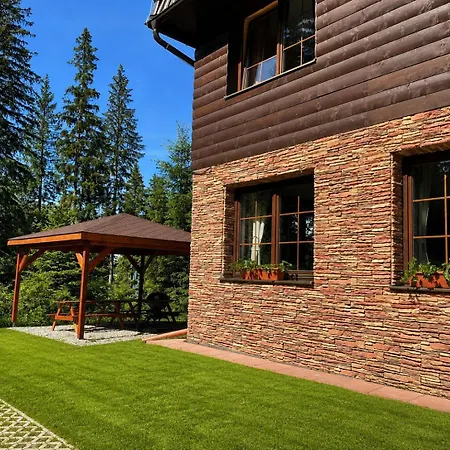 Aspen Apartmán *
